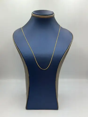 سلاسل عيار 18