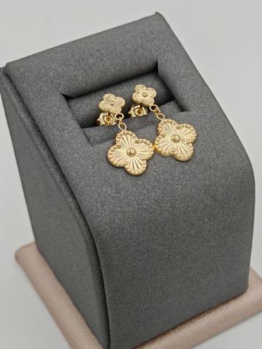 Vancleef Earring 18K Gold