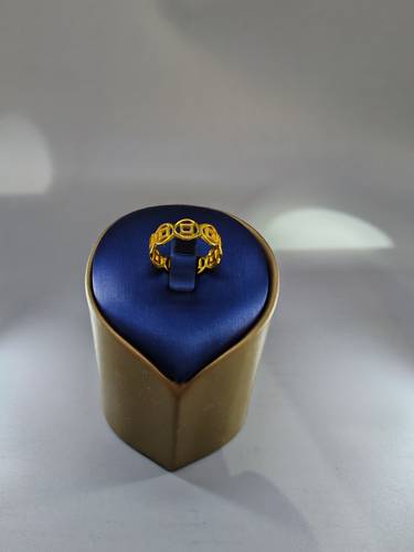 خاتم ذهب بتصميم عصري 18k