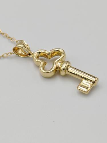 عقد ذهب عيار 18