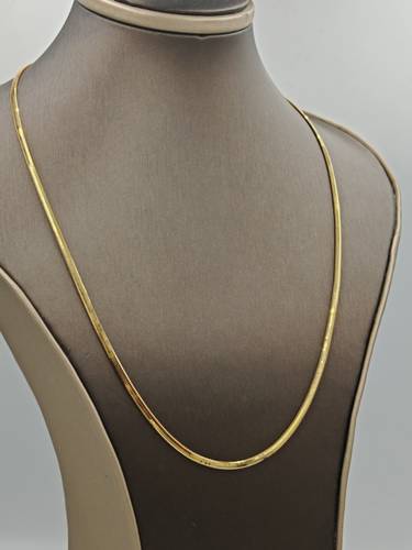 Sneak Necklace 21K Gold