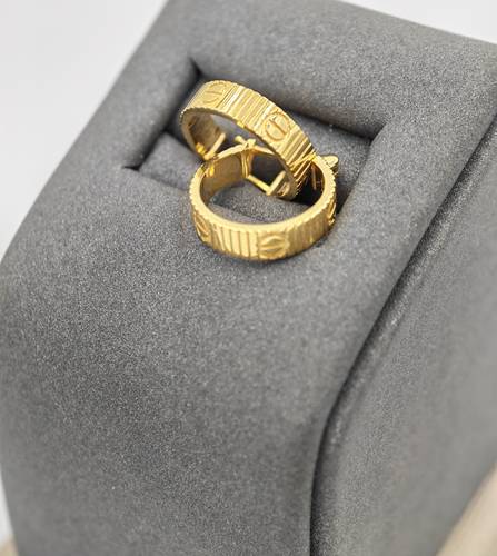 Earring 18k gold