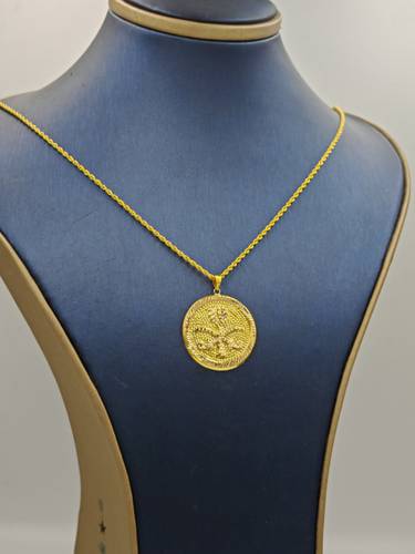 Saudi Logo Necklace 18k Gold