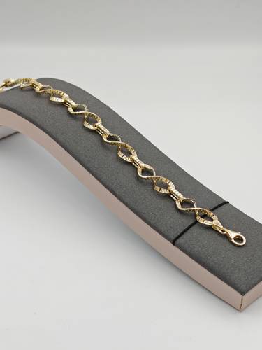 اسوارة ذهب عيار 18