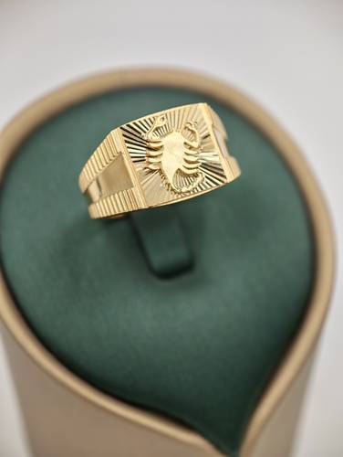 Scorpion Ring 18k gold