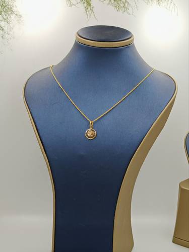 عقد ذهب عيار 21