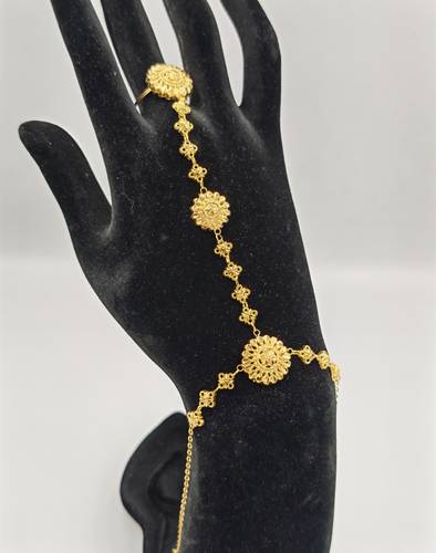 Hand bracelet 21k Gold