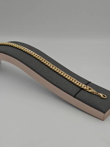 اسوارة ذهب عيار 18