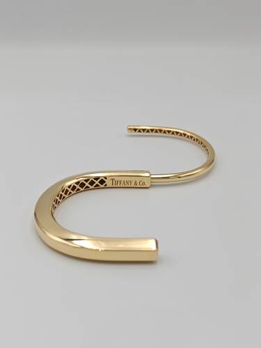 اسوارة ذهب ايطالي عيار 18