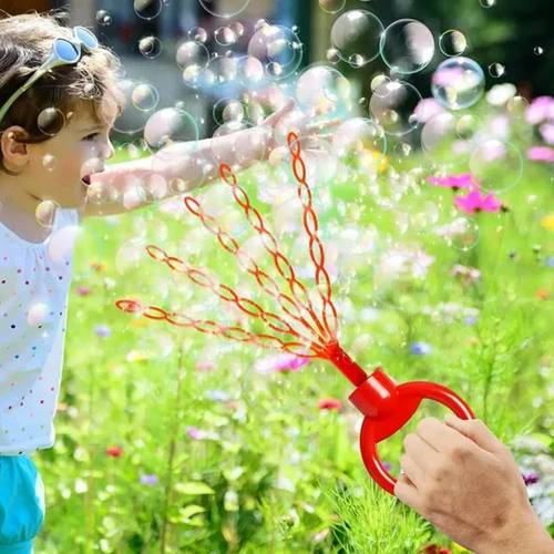 لعبة فقاعات مسلية للاطفال.  العدد: ١