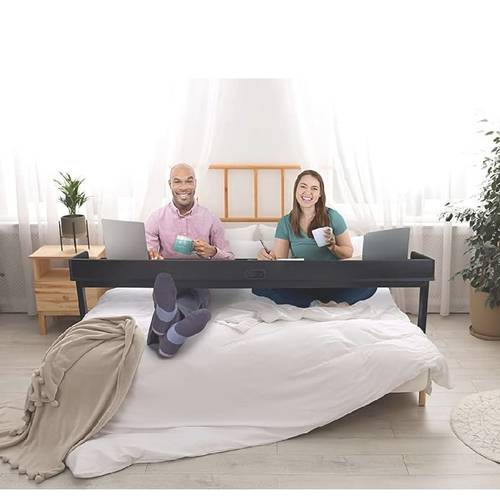 طاولة سرير بعجلات 