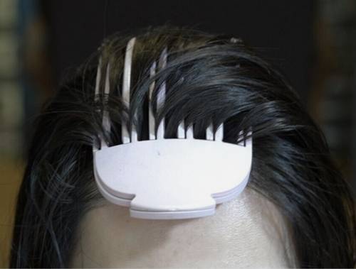 اداة تساعد على زيادة مظهر كثافة الشعر.
