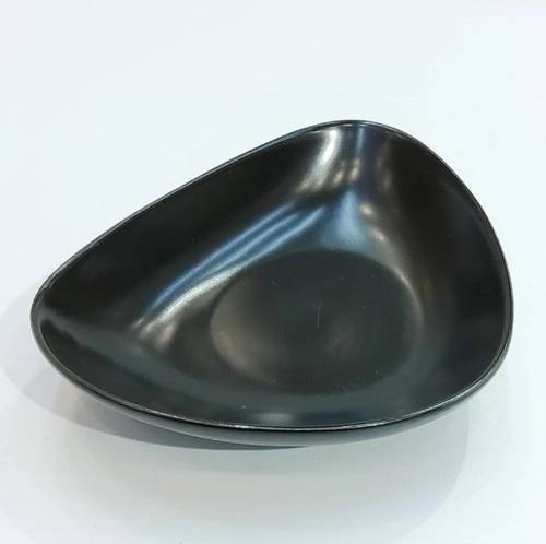#KK8677-BK: صفيحة سيراميك مثلثة مقاس 6 بوصات #BK