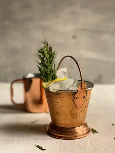 وعاء  صغير نحاس