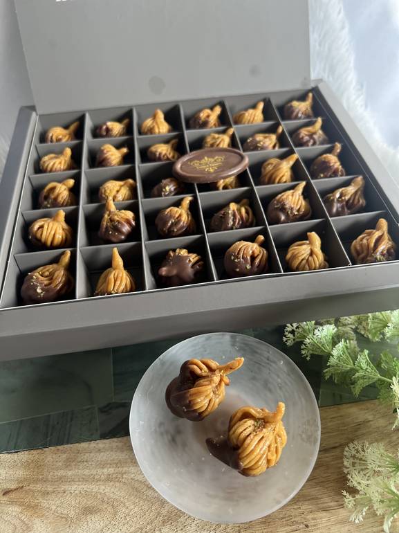 Mshabak with chocolate-مشبك بالشوكليت