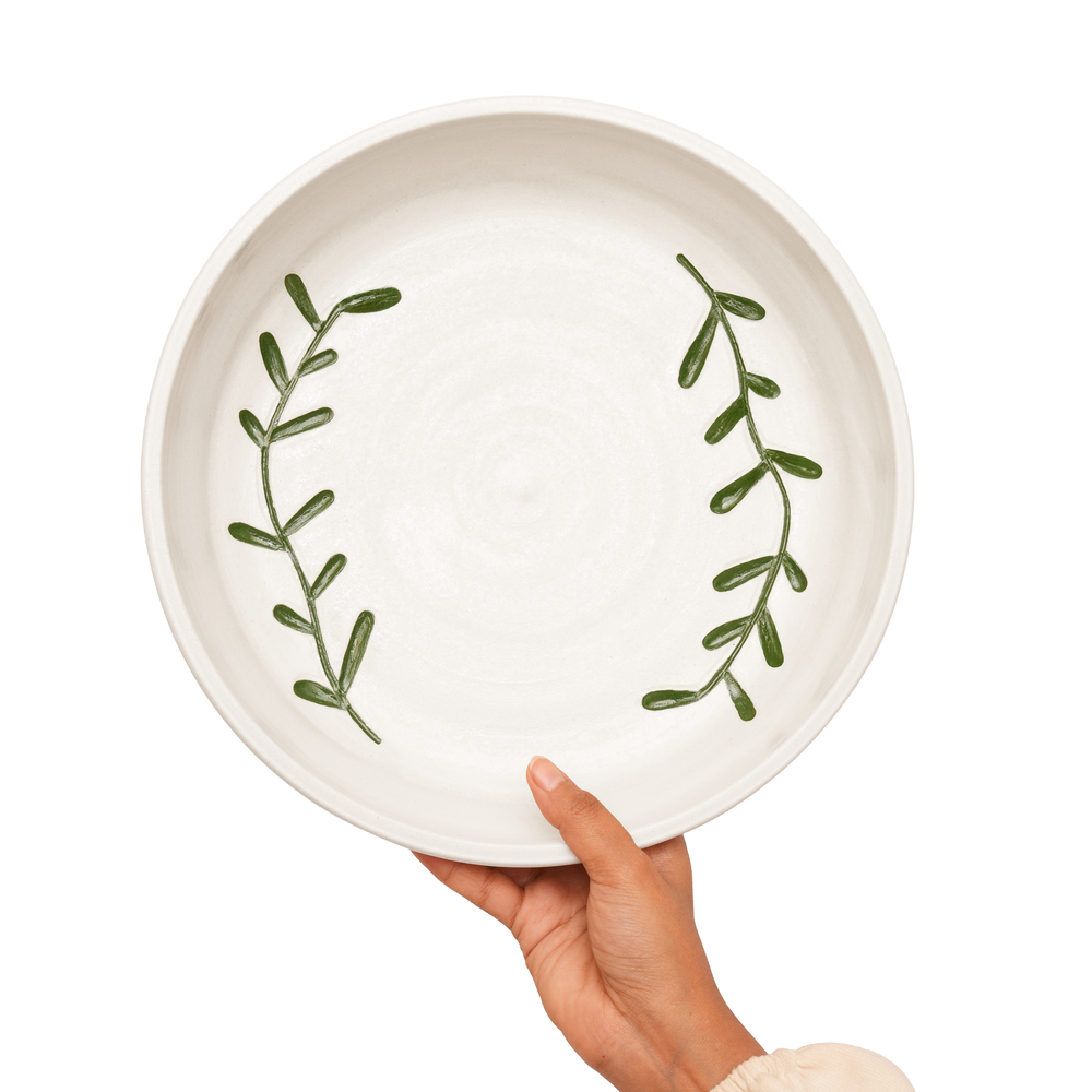 Peregrina Large Plate - Made of White Clay with Green Motif