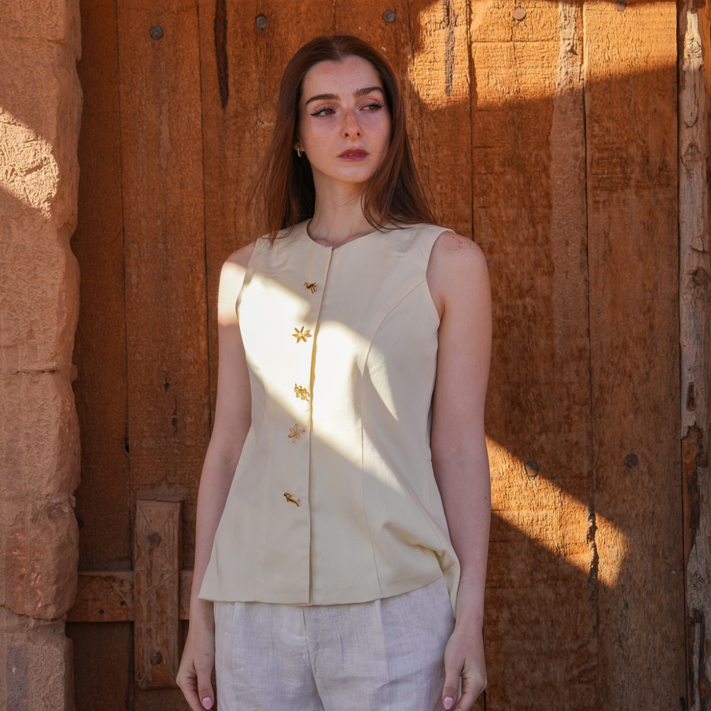   Hindamme White Vest