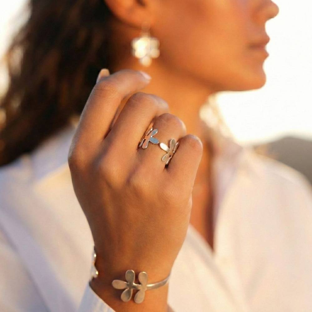 Peregrina Ring
