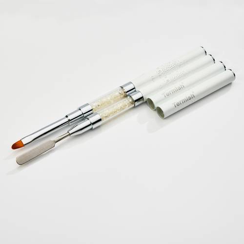White/oval brush