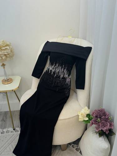 فستان سهره تطريز خصر ميمي - XS