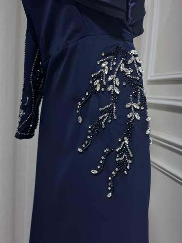 فستان سهره بتطريز كرستال - 3XL
