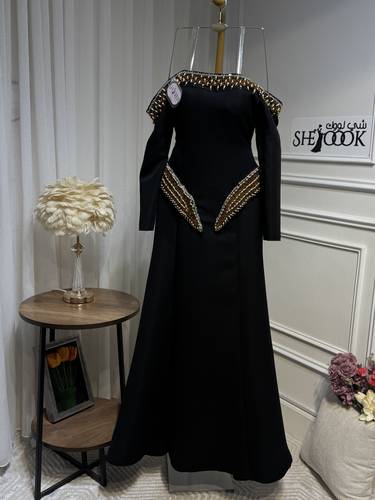 فستان بتطريز على الخصر وتطريز صدر - 3XL