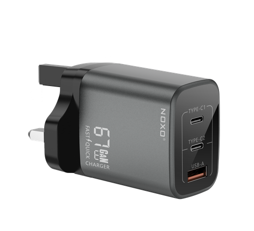 فيش جداري بقوة 67W بمخرج USB-A و مخرجين USB-C بتقنية GAN من NOXO - أسود