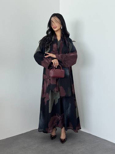 W17 | عباية Floral