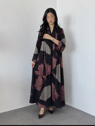 W17 | عباية Floral