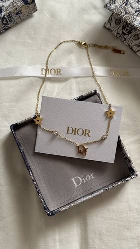 سلسال DIOR نجمه 🌟 