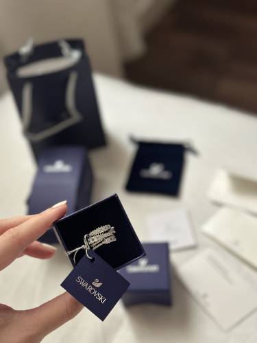 الخاتم Swarovski
