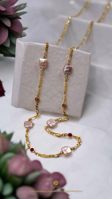 سلسال necklace