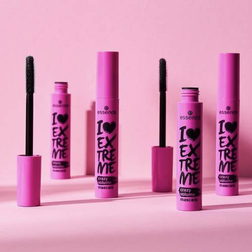 essence I Love Extreme Mascara | Lengthening & Volumizing