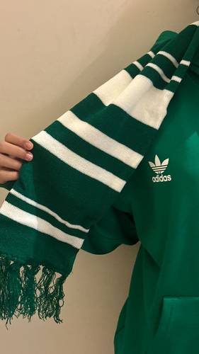 بكج بلوفر كلاسيك لموسم 25-26 + شال 