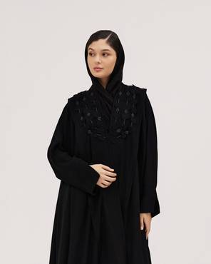 عباية ملكي سوداء