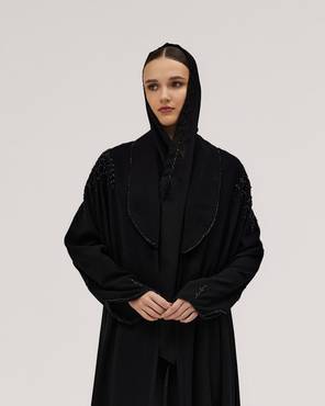 عباية باربي سوداء