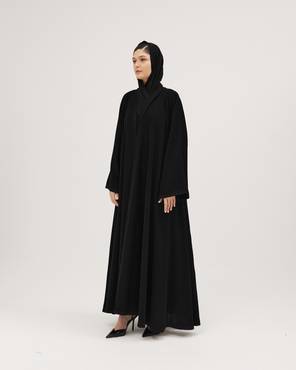 عباية باربي لون اسود
