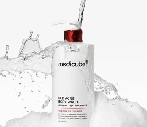 غسول الجسم ميديكيوب Red Acne لعلاج حب الشباب وتقشير البشرة - 400مل