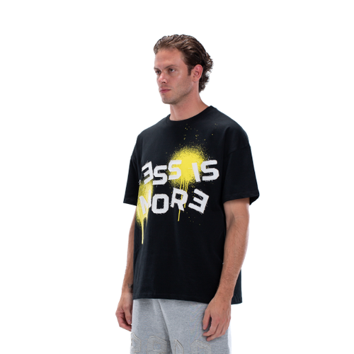 BLACK T-SHIRT
