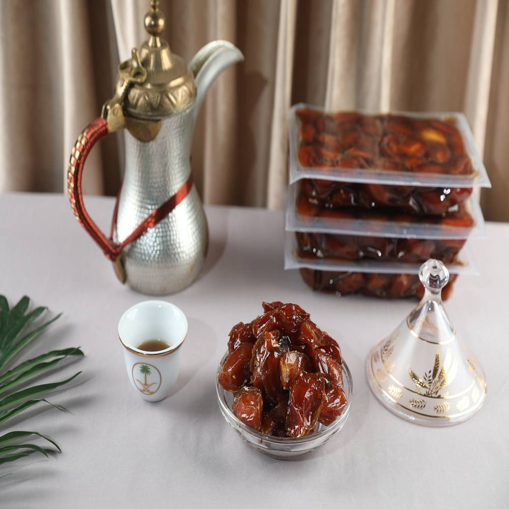 Qassim Khalas Dates – Jumbo, Vacuum-Packed