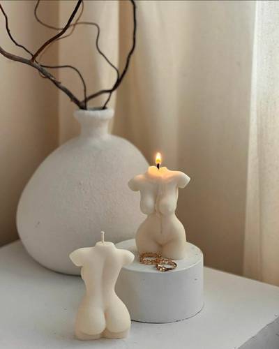 Naked women candle