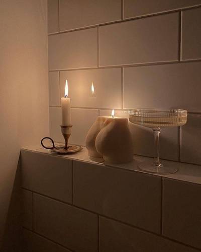 Ass candle