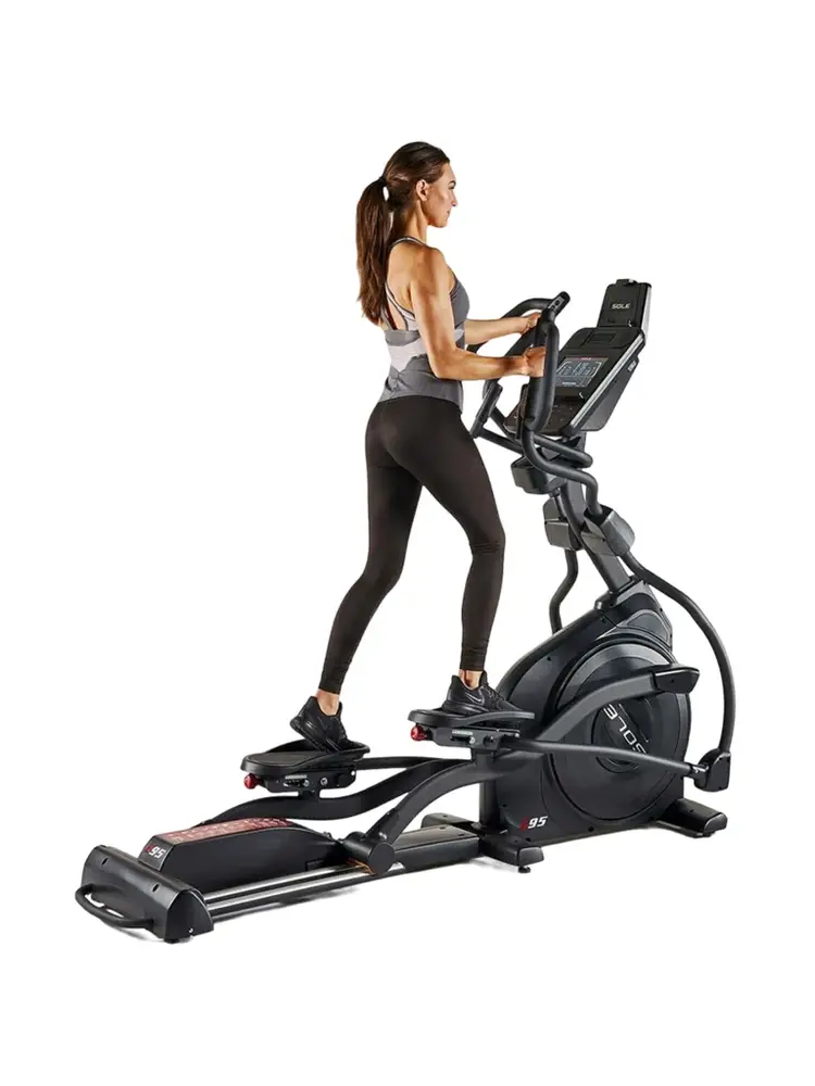 SOLE Fitness Eliptical Cross Trainer E95