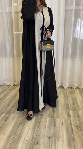 ‏Price:299 SR القماش : للن هندي مع قطعه كتان بالوسط  التفاصيل :قصة دبل كلوش متوفره باللون المعروض وزيتي وبيج وعنابي وبني وزيتي شامل الطرحه🤍 الغسيل : ننصح بالغسيل الجاف فالمغاسل المختصه وعدم تعريضها لحراره قويه .