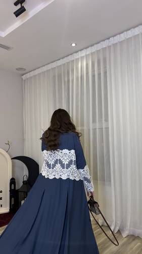 ‏Price:350 SR القماش : كريب مع دانتيل بكسرات اضافيه التفاصيل :قصة دبل كلوش متوفره باللون المعروض واسود وزيتي وعنابي وبيج  وكحلي الدانتيل فقط ابيض واسود  شامل الطرحه🤍 الغسيل : ننصح بالغسيل الجاف فالمغاسل المختصه وعدم تعريضها لحراره قويه .