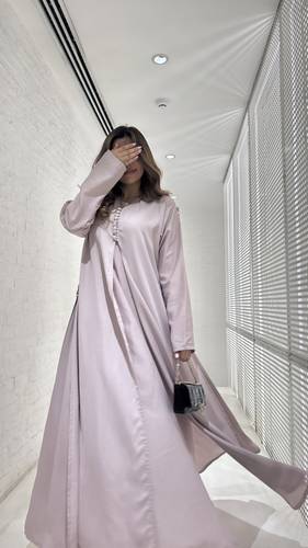 ‏Price:250 SR القماش : كريب سوبر ندى مع فستان داخلي بفتحات جانبيه  التفاصيل :قصة دبل كلوش متوفره بجميع الالوان شامل الطرحه🤍 الغسيل : ننصح بالغسيل الجاف فالمغاسل المختصه وعدم تعريضها لحراره قويه .