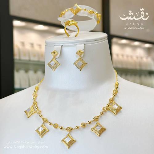 شبكة / طقم نقش | عقد فخم منقوش بنقوش إسلامية تصميم (بَريق) ذهب عيار21