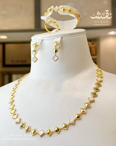 شبكة / طقم نقش | طوق فخم تصميم (معينات هرمية صغيرة) ذهب عيار21