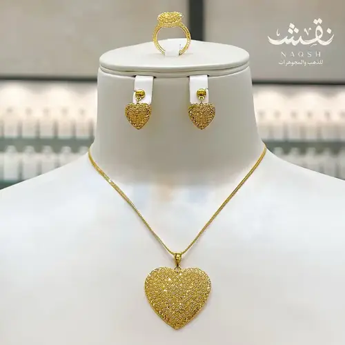 نصف طقم ذهب عيار21 سنغافوري تصميم قلب 