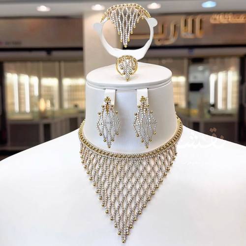 طقم Aurora Lace - ذهب عيار 18